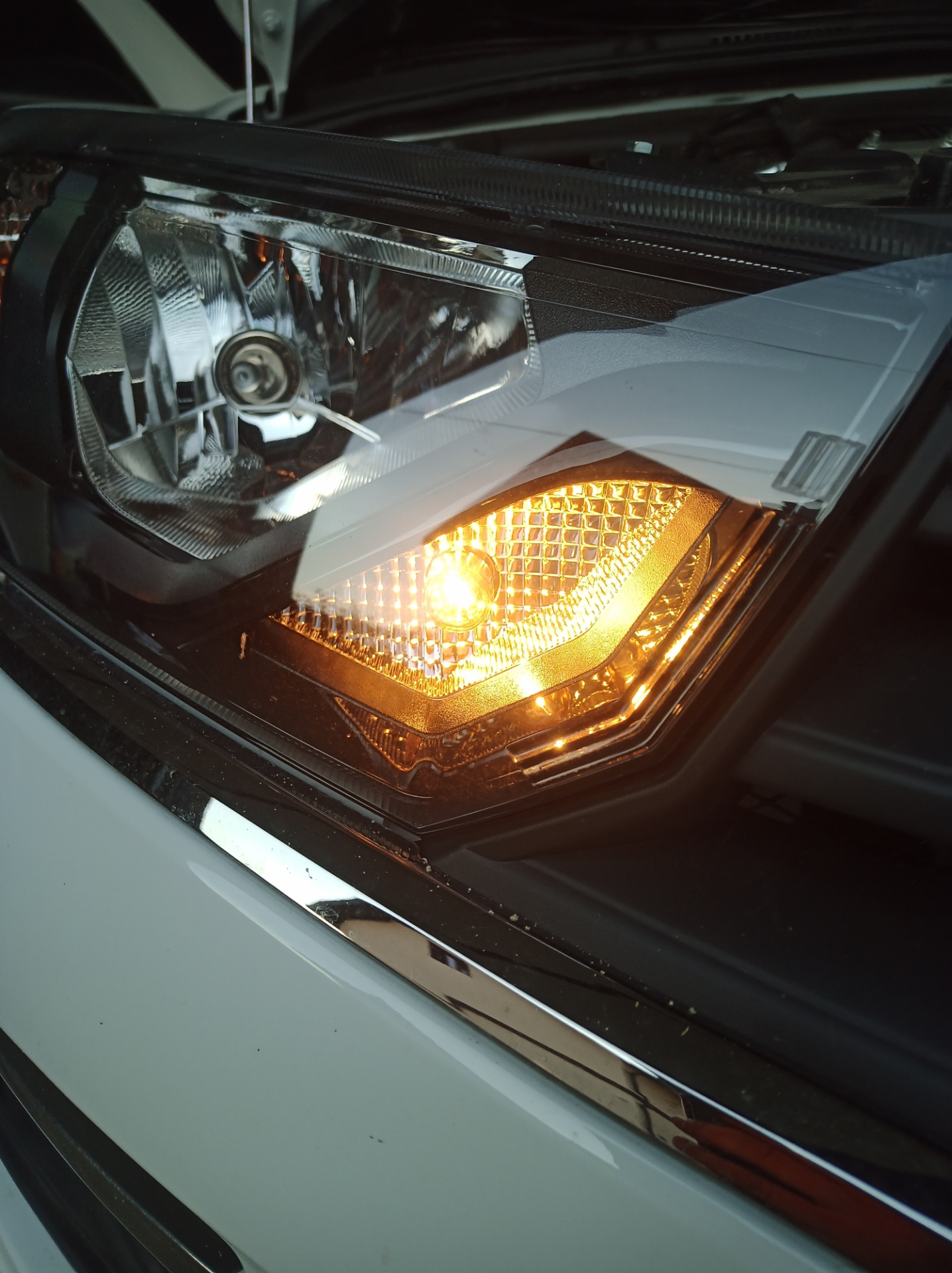 Жёлтые ходовые огни — Lada Гранта (2G) FL, 1,6 л, 2024 года | стайлинг ...