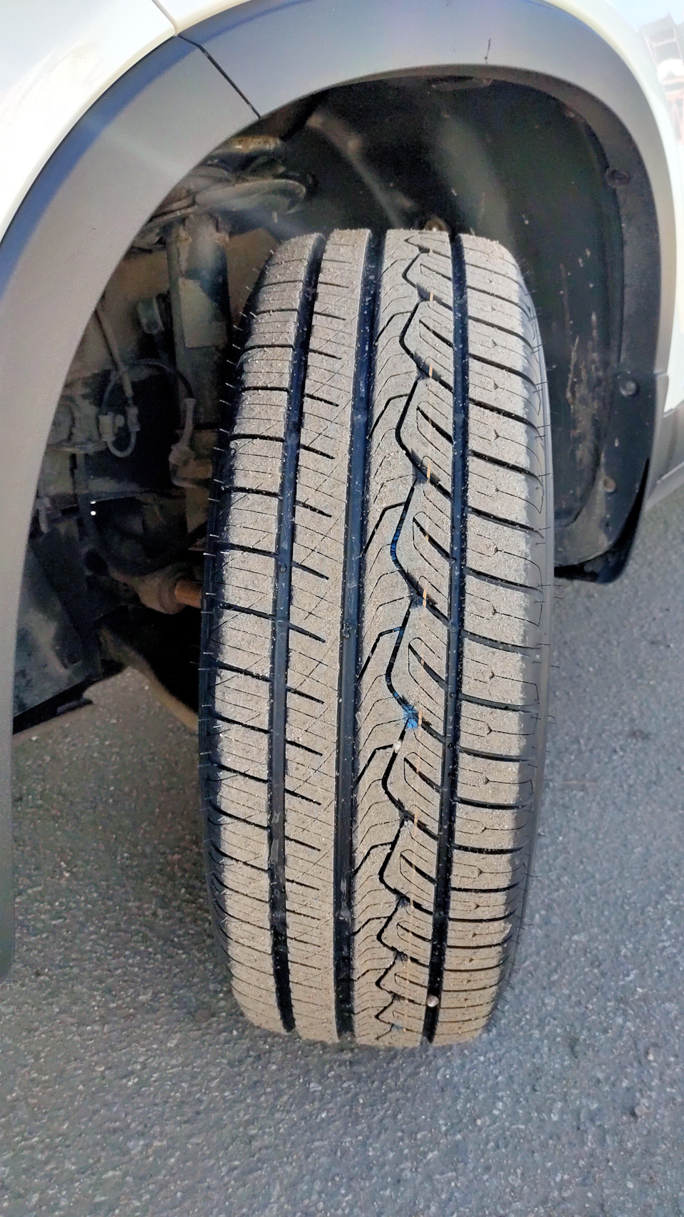 Шины Nitto (Нитто) NT421Q 235/65 R17 108V — KIA Sorento (2G), 2,4 л, 2014  года | шины | DRIVE2