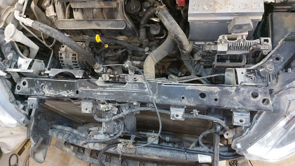 Кто бы мог подумать — Nissan X-Trail III (t32), 2 л, 2015 года ...