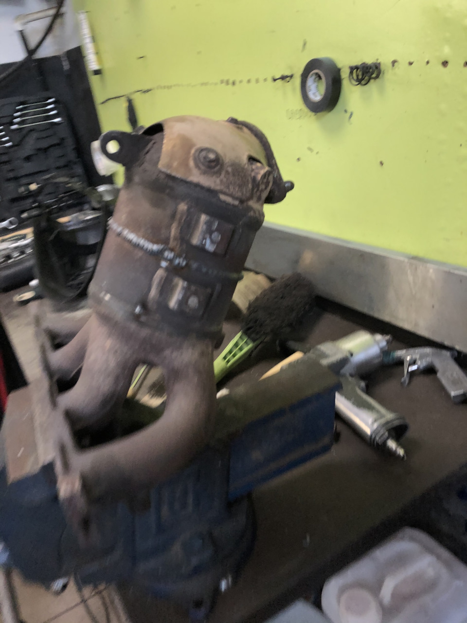 #11 Удаление катализатора. — Hyundai Solaris Hatchback, 1,6 л, 2013 ...