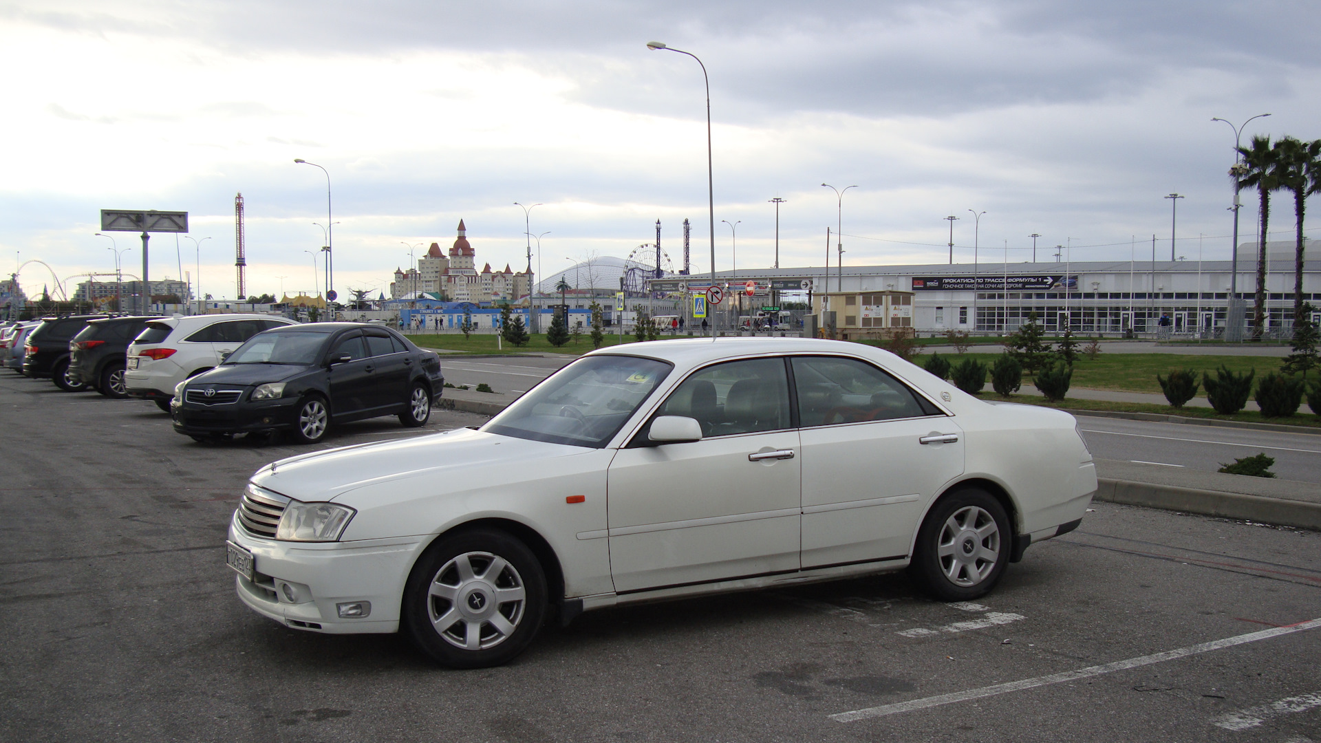 Nissan Gloria (11G) 3.0 бензиновый 2000 | - Лора на DRIVE2