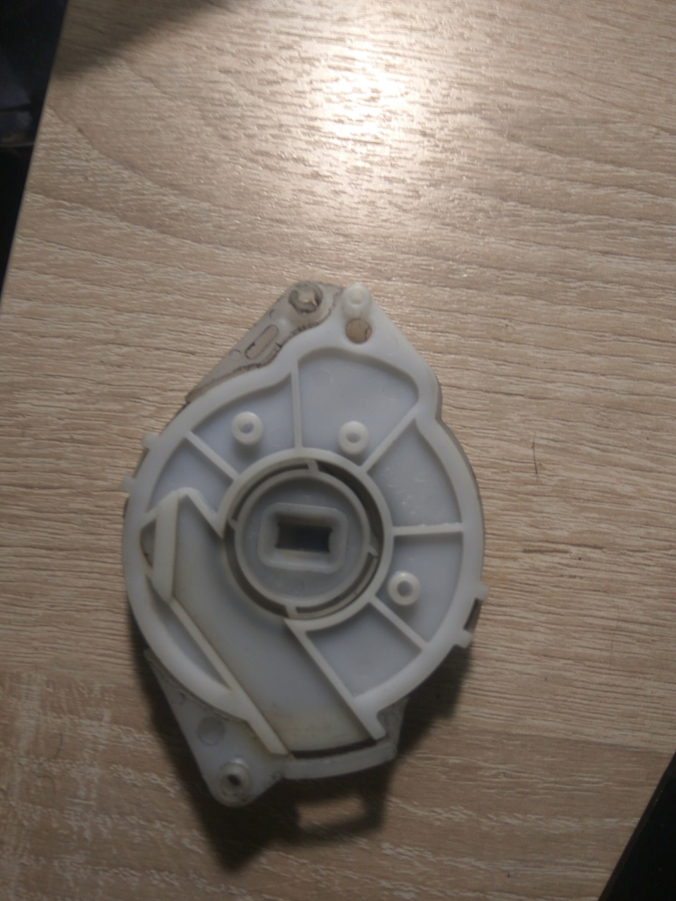 Неудачный опыт, сжатия пружины ремня безопастности — Nissan Sunny (B14 ...