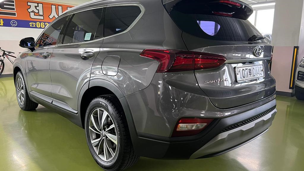 Санта фе 2019 дизель масло. Hyundai Santa Fe серый Крым.