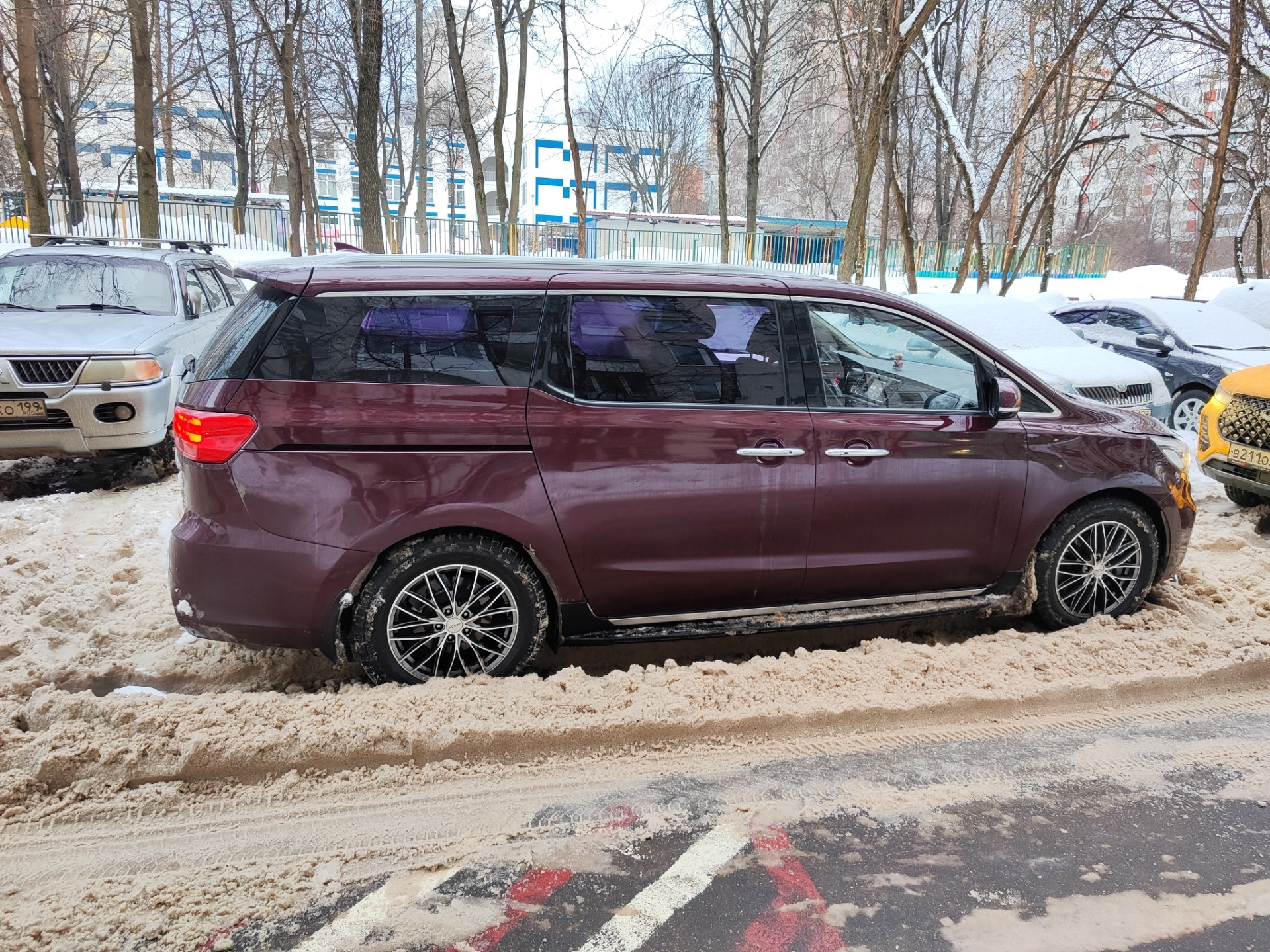 Помогите найти владельца! Северное Медведково. — KIA Carnival (3G), 2,2 ...