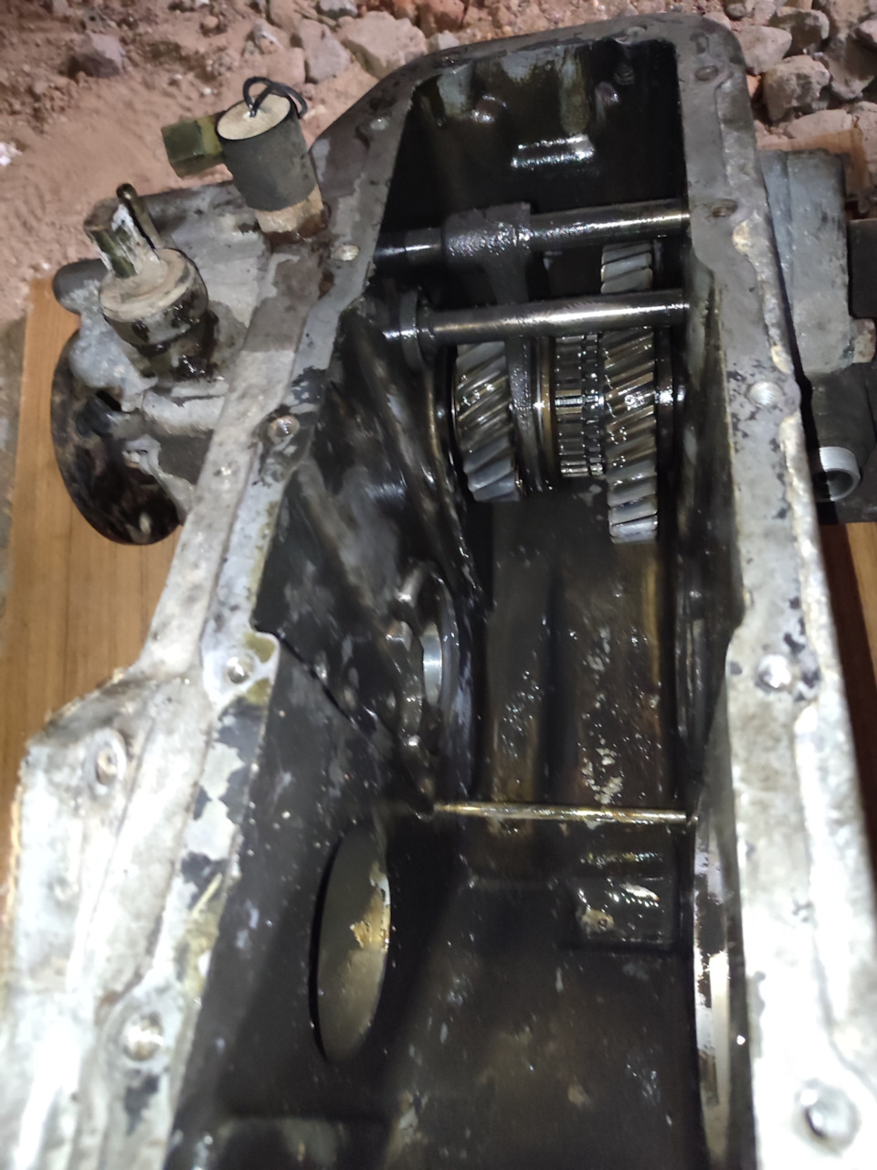 Снятие раздатки с коробки — Nissan Patrol (W160), 3,3 л, 1987 года ...