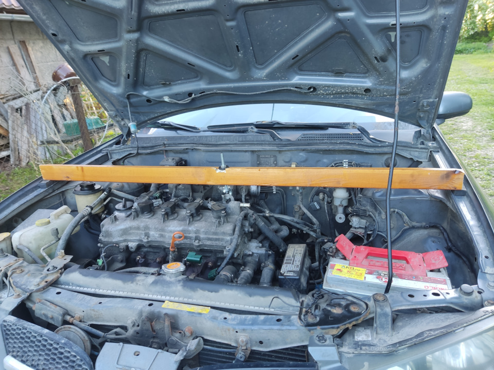 Как вывесить двигатель — Nissan Almera II (N16), 1,5 л, 2002 года ...