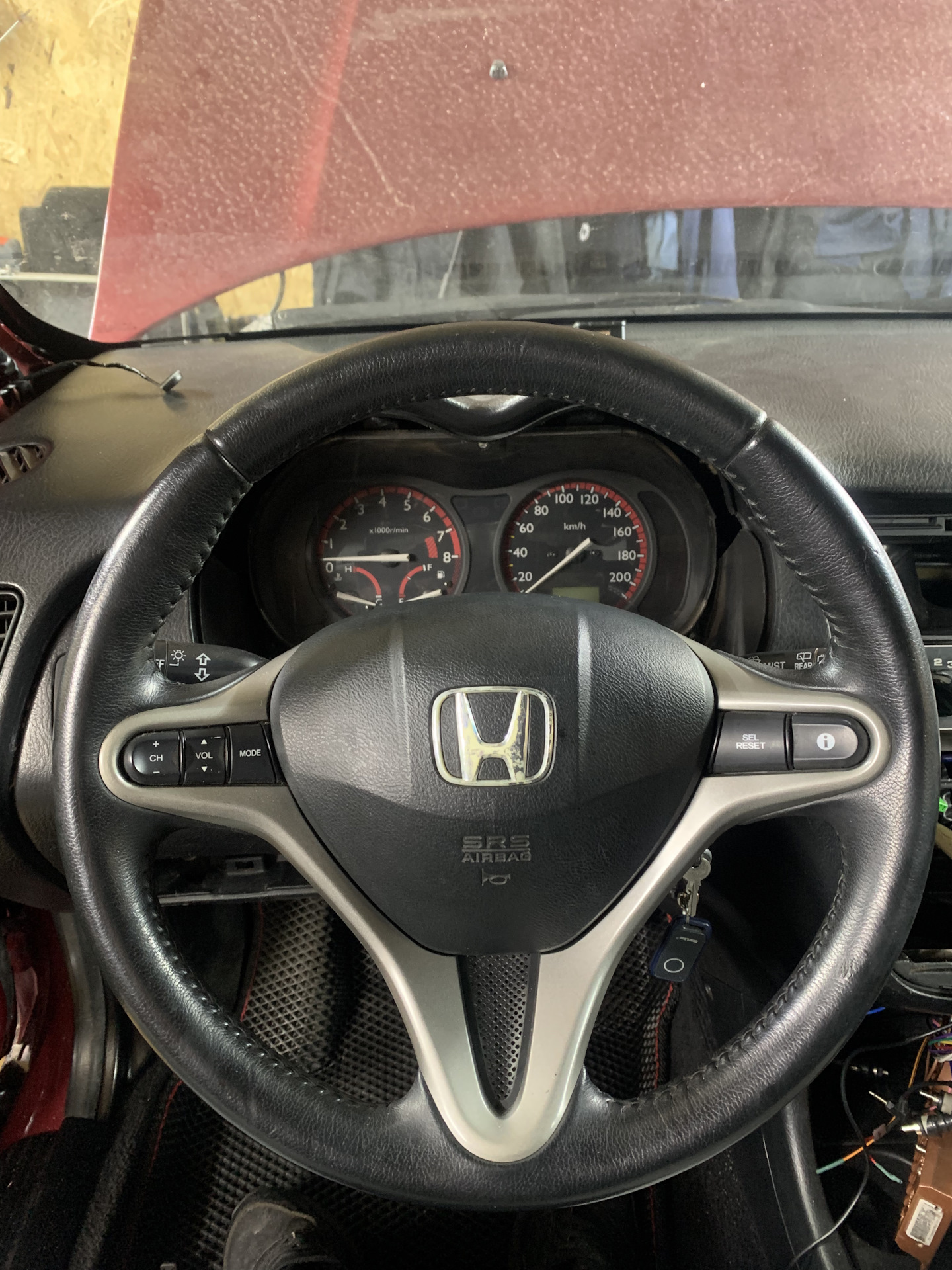Руль honda hr v. Руль honda hr v. Руль honda hr v. Оплетка на руль хонда везел 2014. Honda hr-v 1999 салон.