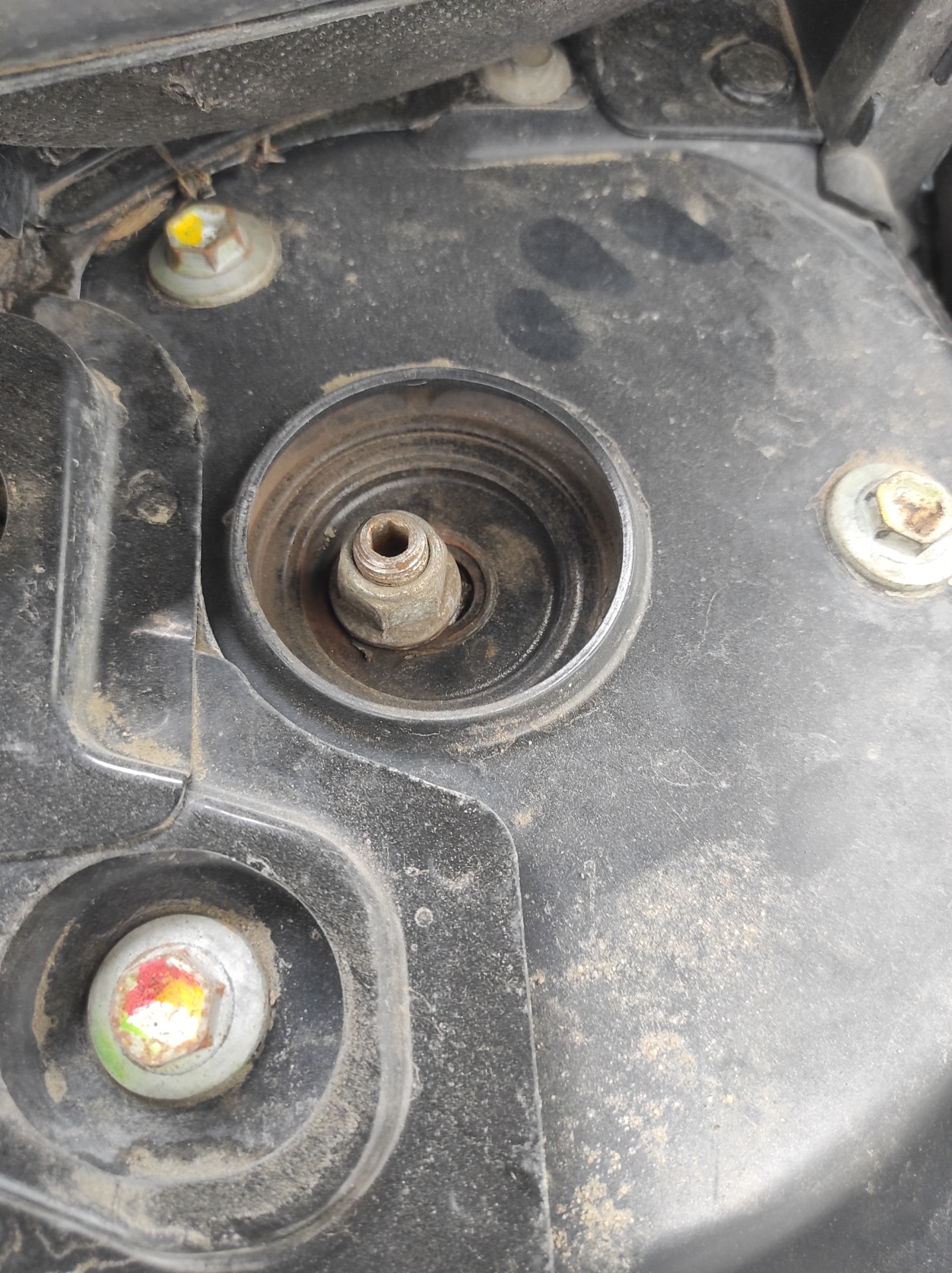 Опора амортизатора, нужна помощь — Nissan Teana (J32), 2,5 л, 2010 года ...