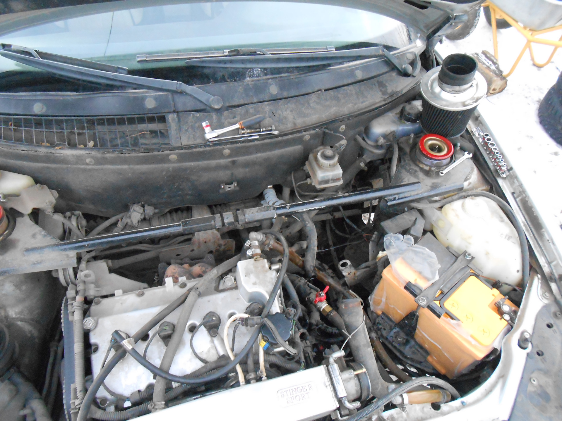 термостат гранта 16 под капотом. печка под капотом. приоры печка под капотом. под капотом в печку. под капот печка на ниву 21214.