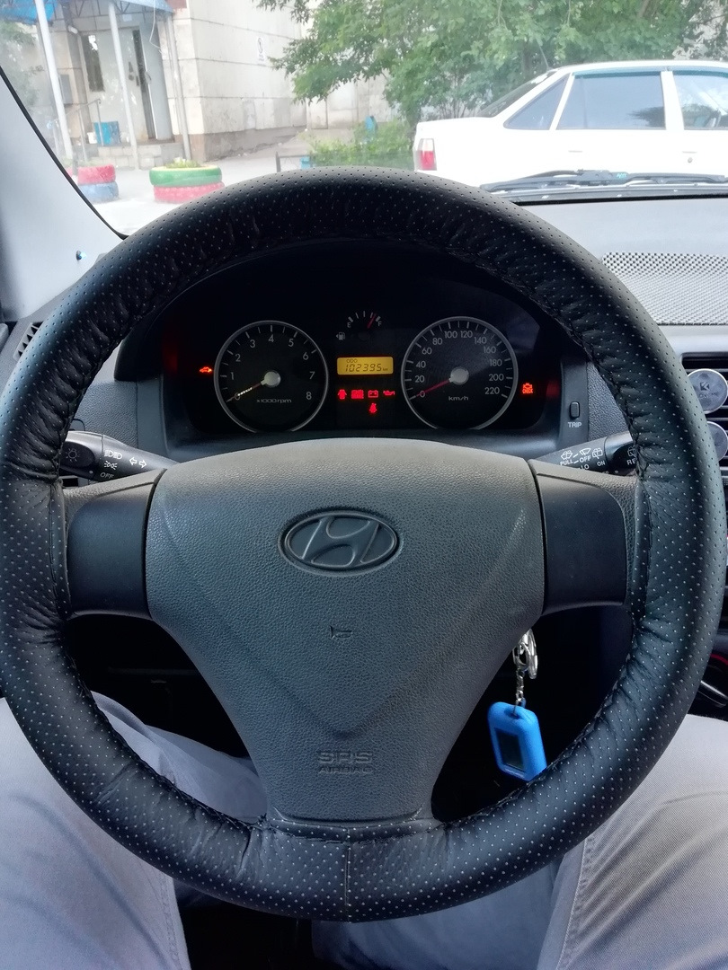 Диаметр руля гетц. Диаметр руля гетц. Hyundai verna 2008 руль. Диаметр руля гетц. Хендай гетц 2008 руль.