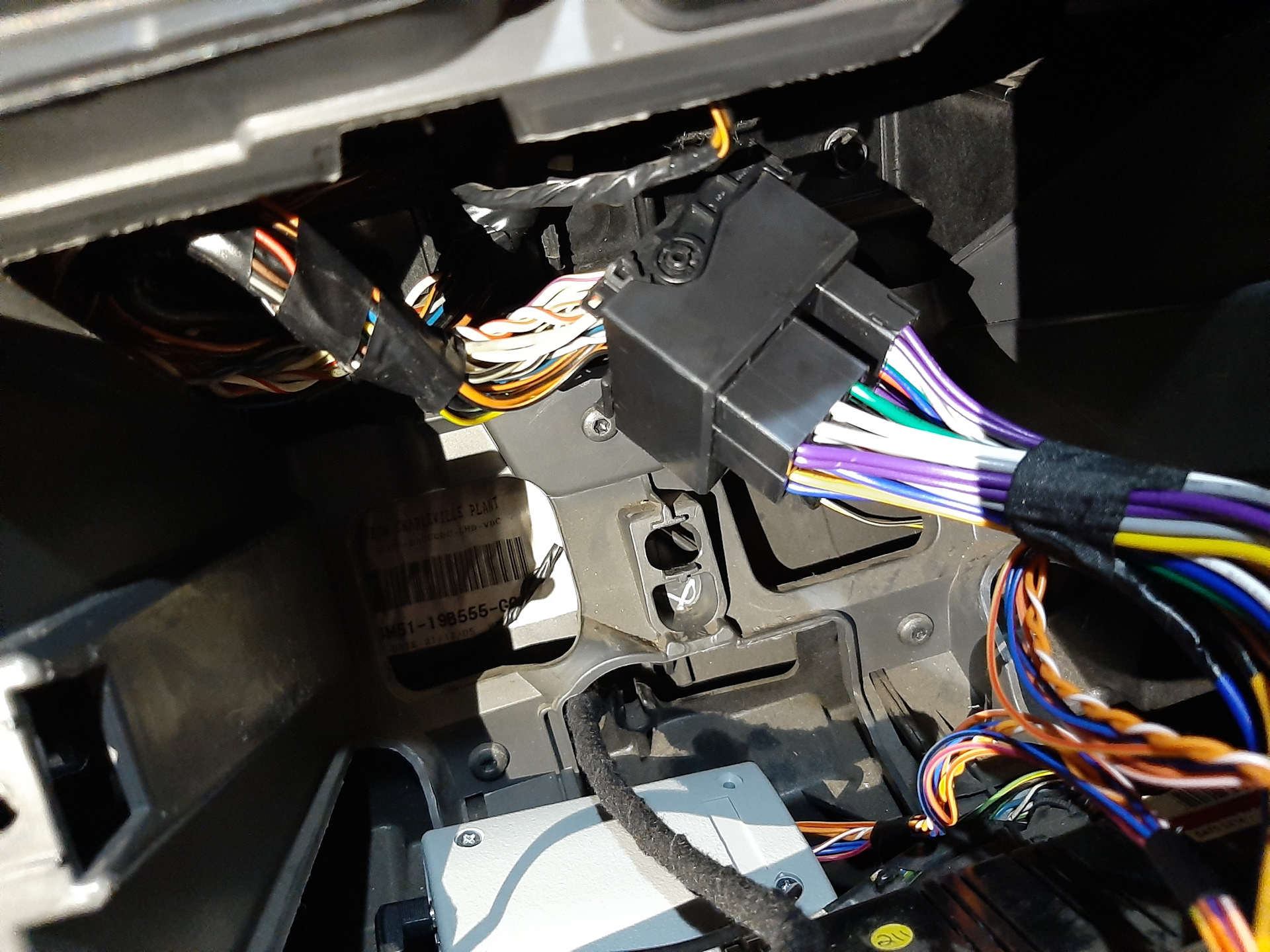 Установка Bluetooth модуля BT-Link в штатную магнитолу Ford Sony — Ford ...