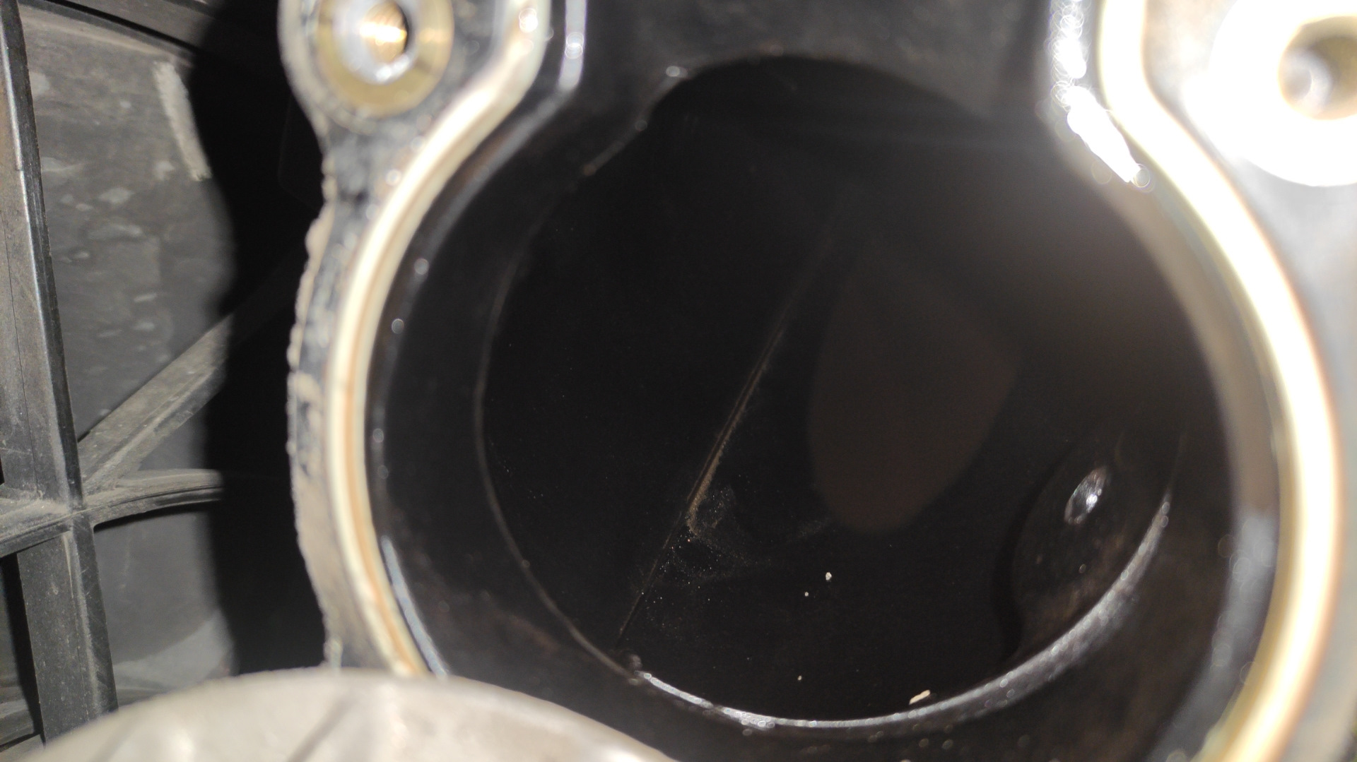 Дроссельная заслонка, и масло в впускном коллекторе — KIA Cerato Koup ...