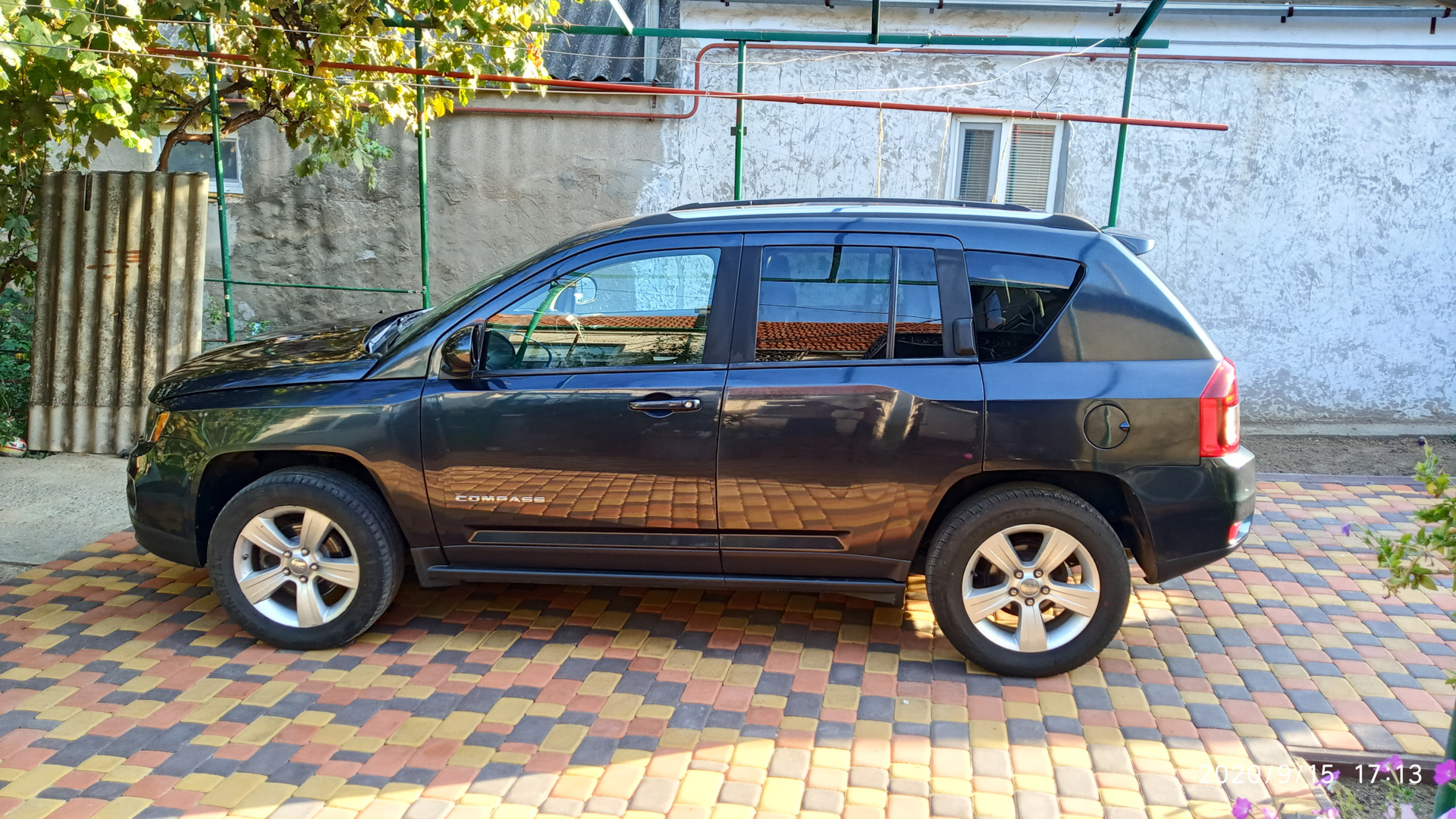 Jeep Compass (1G) 2.4 бензиновый 2014 | 2,4 автомат на DRIVE2