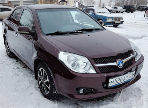 АІС зупиняє продаж СК і МК в Україні • Перший Клуб Geely і Emgrand