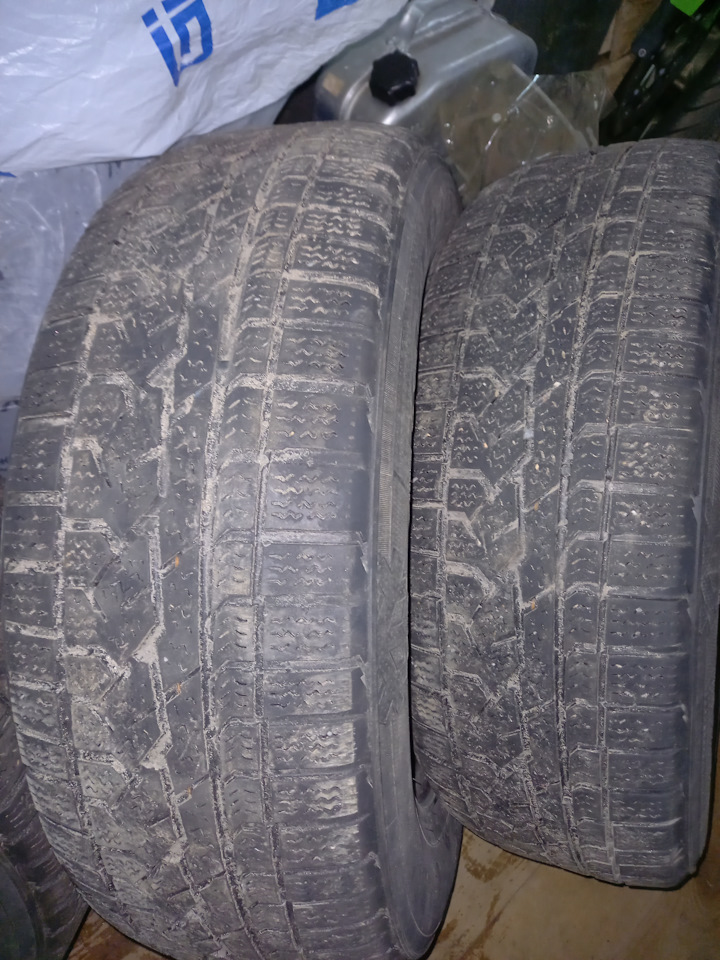 Шины зимние нешипованные Kumho 235/65 R17 на Mitsubishi Airtrek Turbo ...