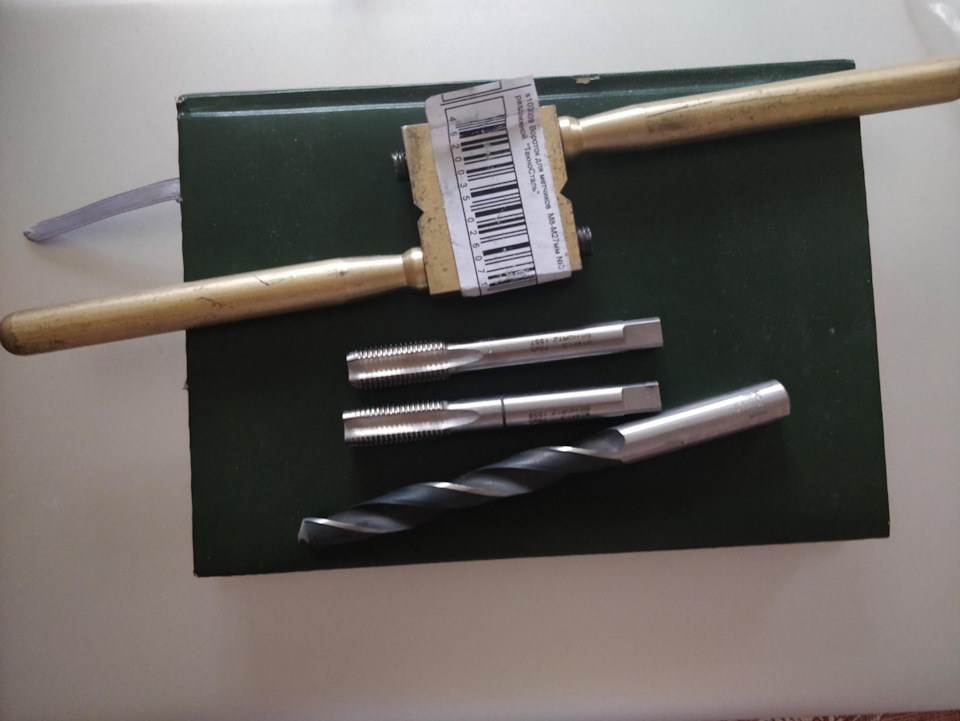 Нарезаем резьбу в тормозном барабане — Lada Largus Cross, 1,6 л, 2019 ...