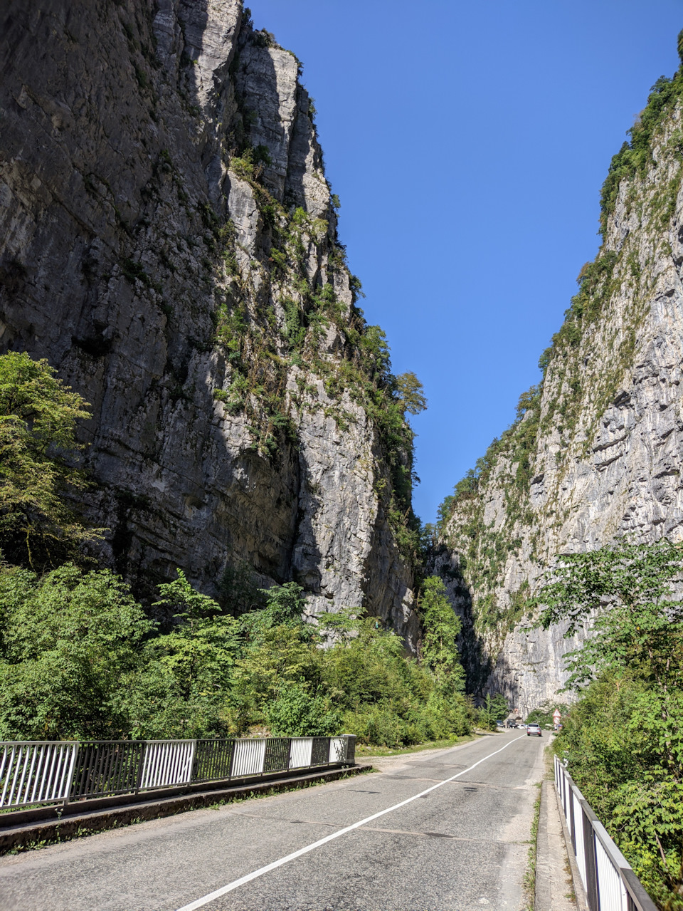Абхазия. Акармара (город-призрак). Ткуарчал. Очамчира. Сухум. Гагра ...