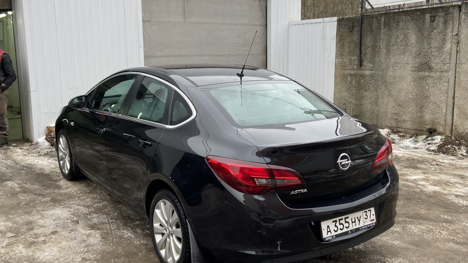 Не горит освещение салона Опель Астра j — Opel Astra J, 1,6 л, 2014 ...