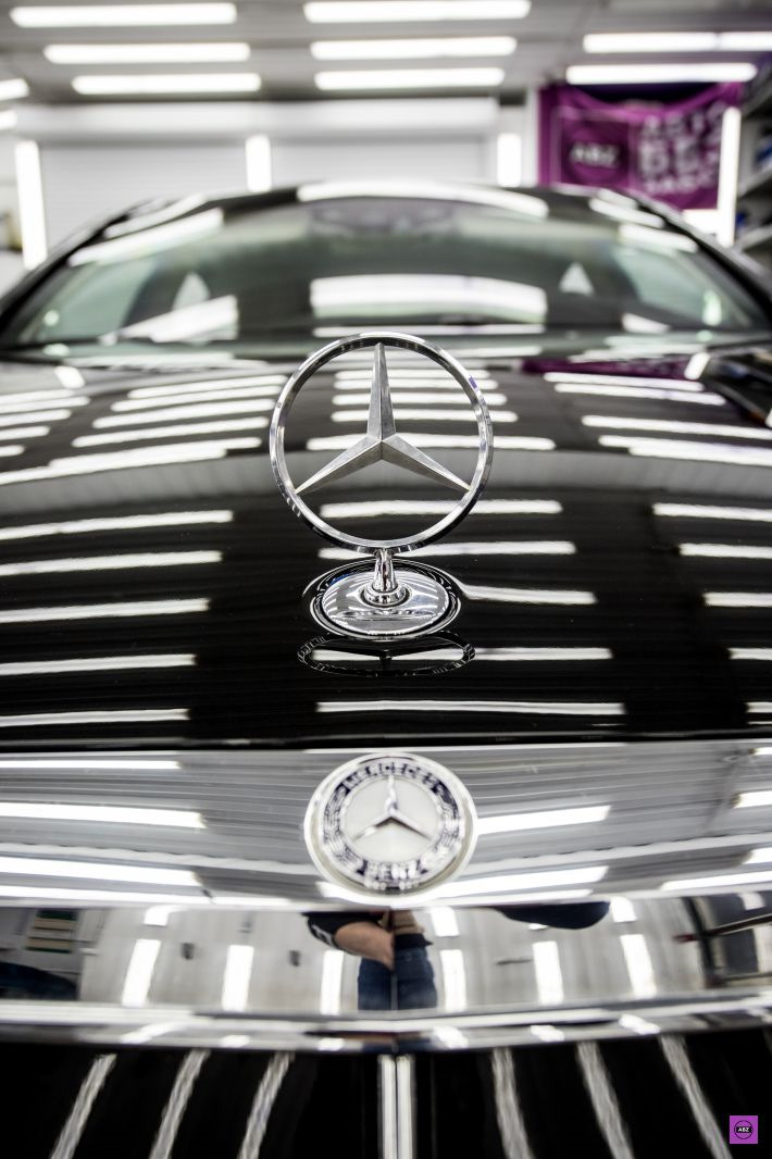 Бренд майбах гласс. Бронированные стекла Майбах. Maybach Glass.