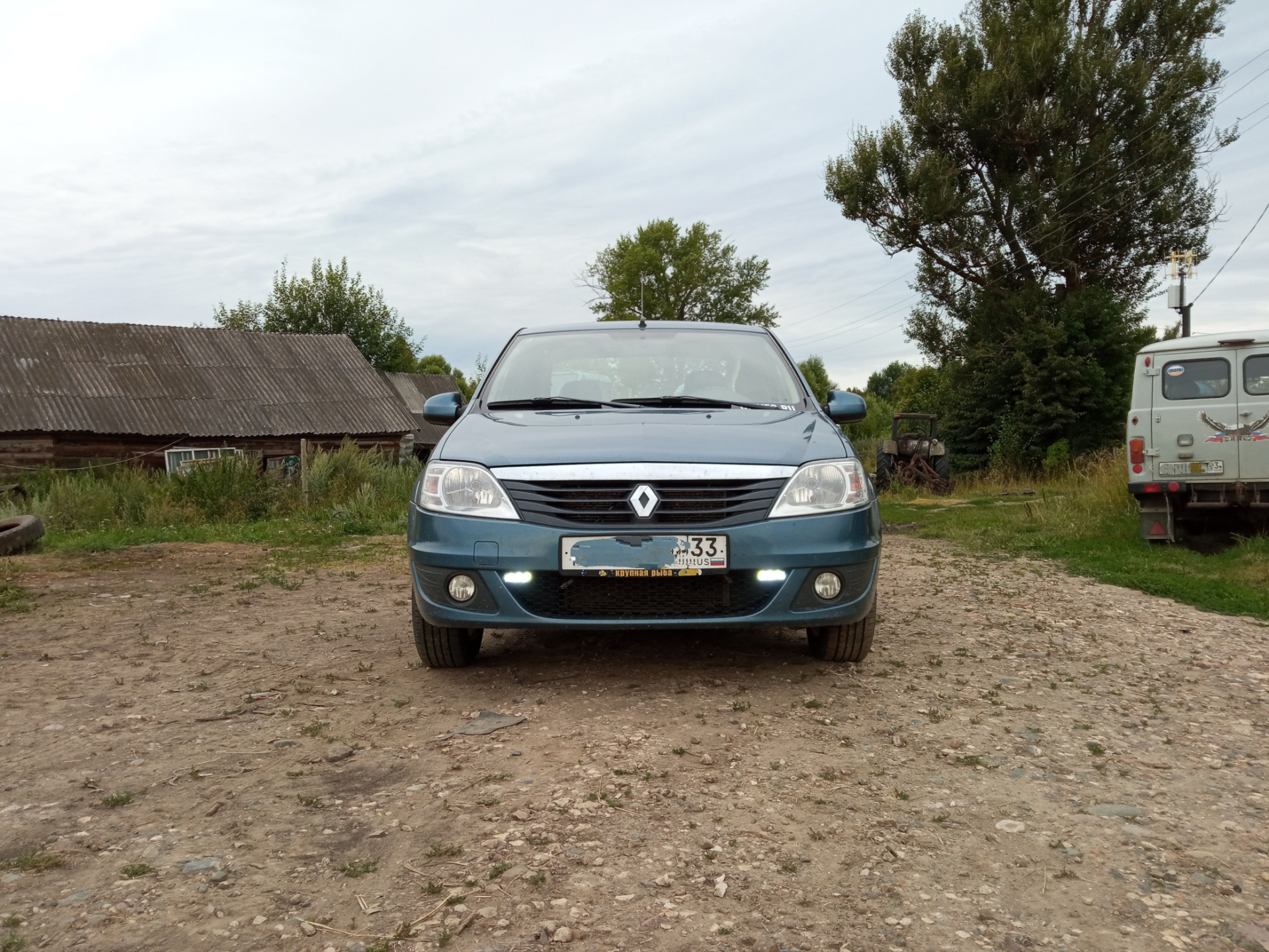 Вымпел DRL-HT3-18W — Renault Logan (1G), 1,6 л, 2010 года | электроника ...