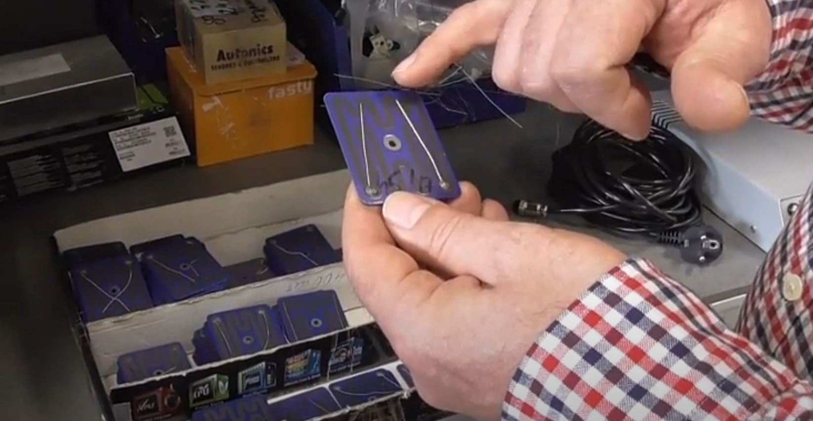 Про нижний подогрев от Термо Про. Что внутри? — DRIVE2