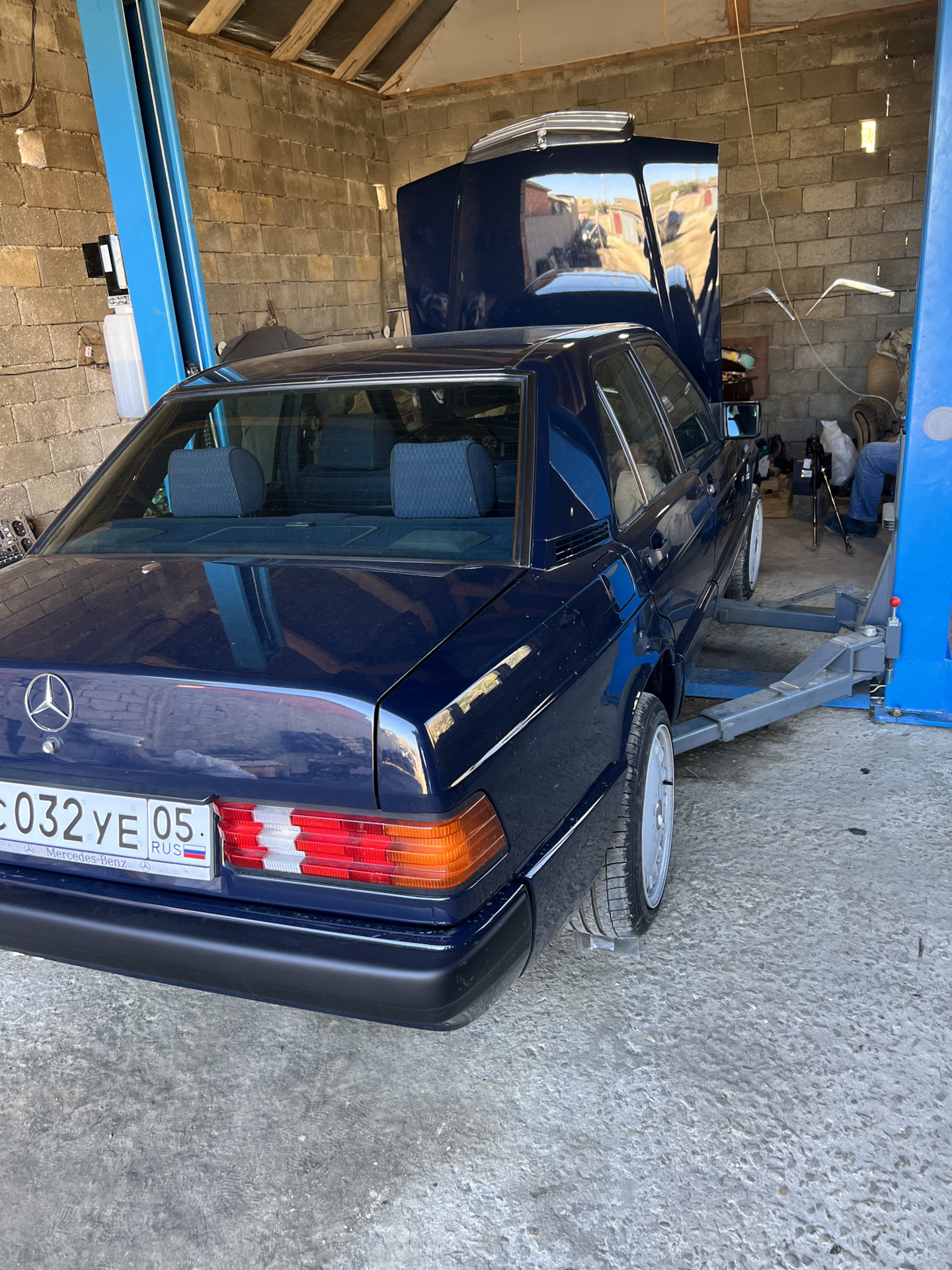 Любишь кататься ? Люби саночки возить :) — Mercedes-Benz 190 (W201), 2 ...