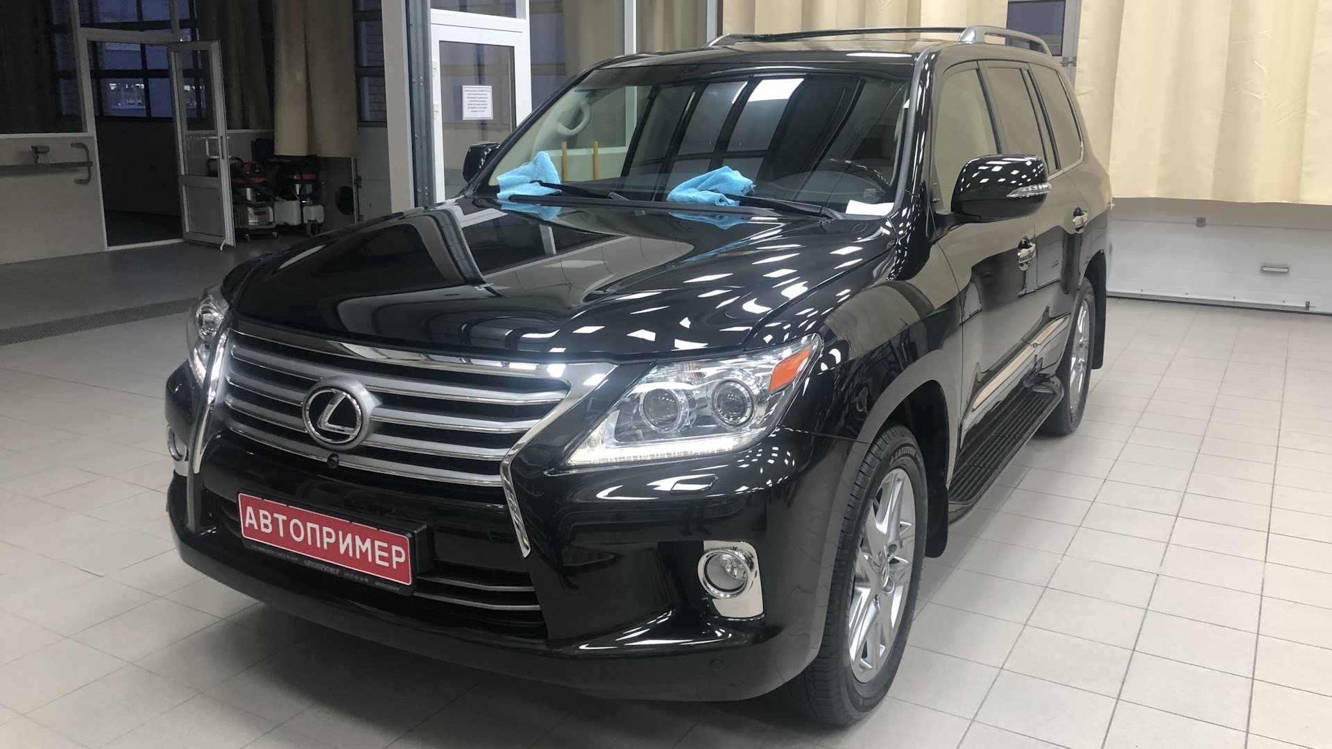 Lexus LX (URJ200/URJ201) 5.7 бензиновый 2012 | Blacky на DRIVE2