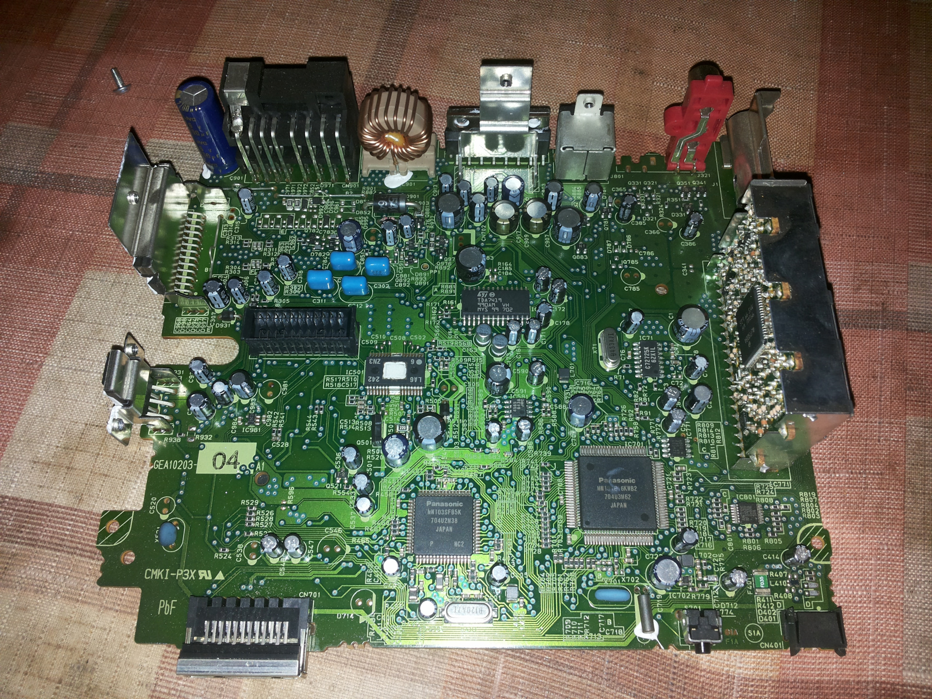 Ремонт аудио звука в машине. — Mercedes-Benz C-Class (W202), 1,8 л ...