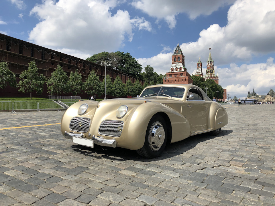 прогулка по Москве — ALFA ROMEO 6C 2500SS