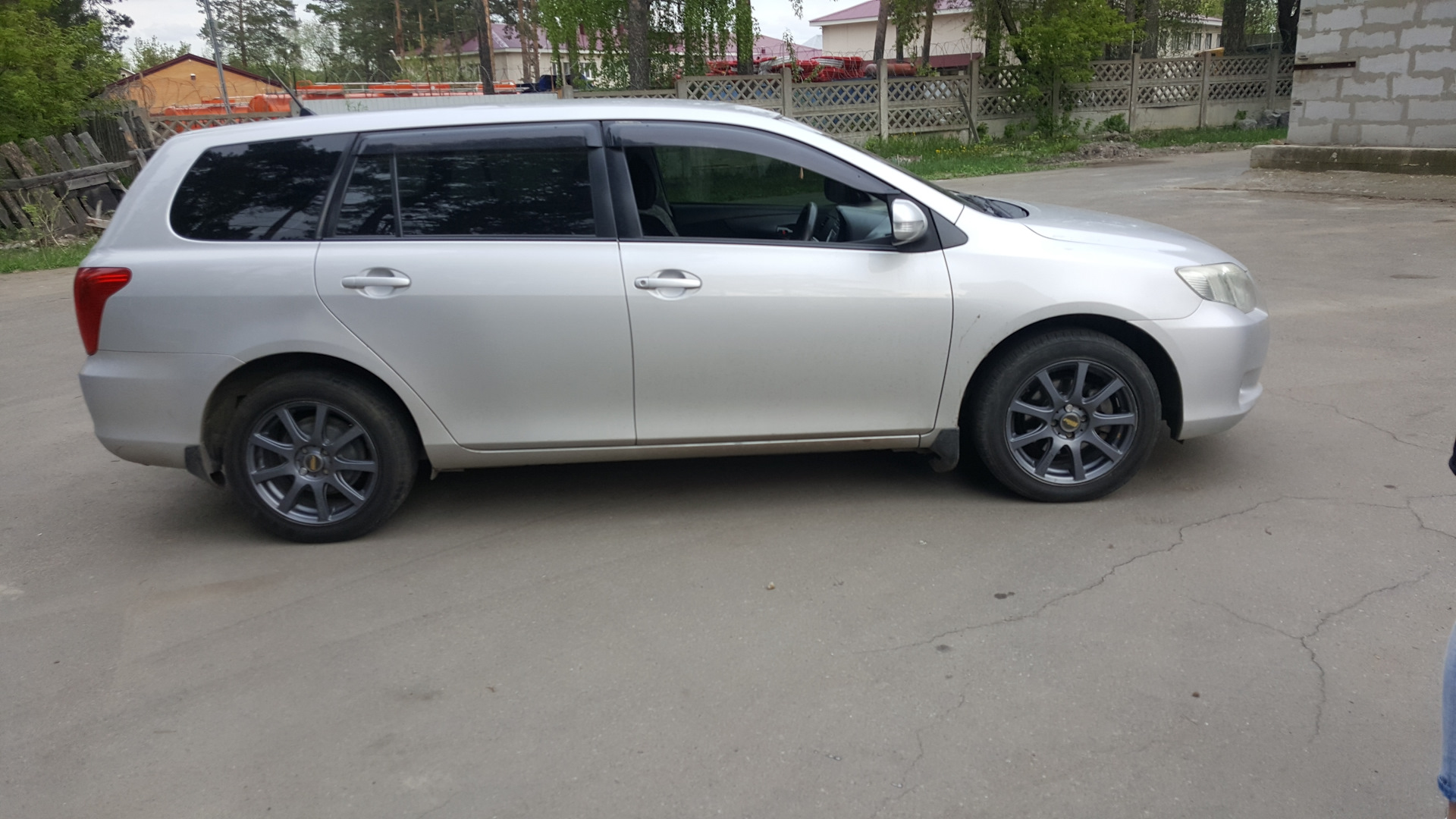 Toyota Fielder литье r16