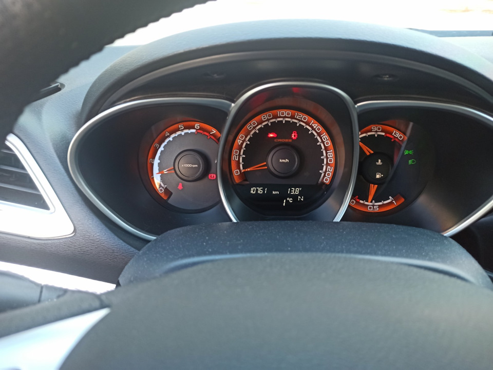 Фото в бортжурнале Lada Vesta SW Cross (1G)