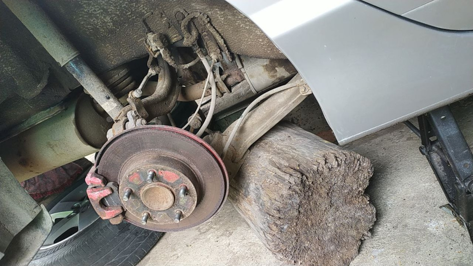 Замена рычага датчик положения кузова. — Honda Civic 4D (8G), 1,8 л ...