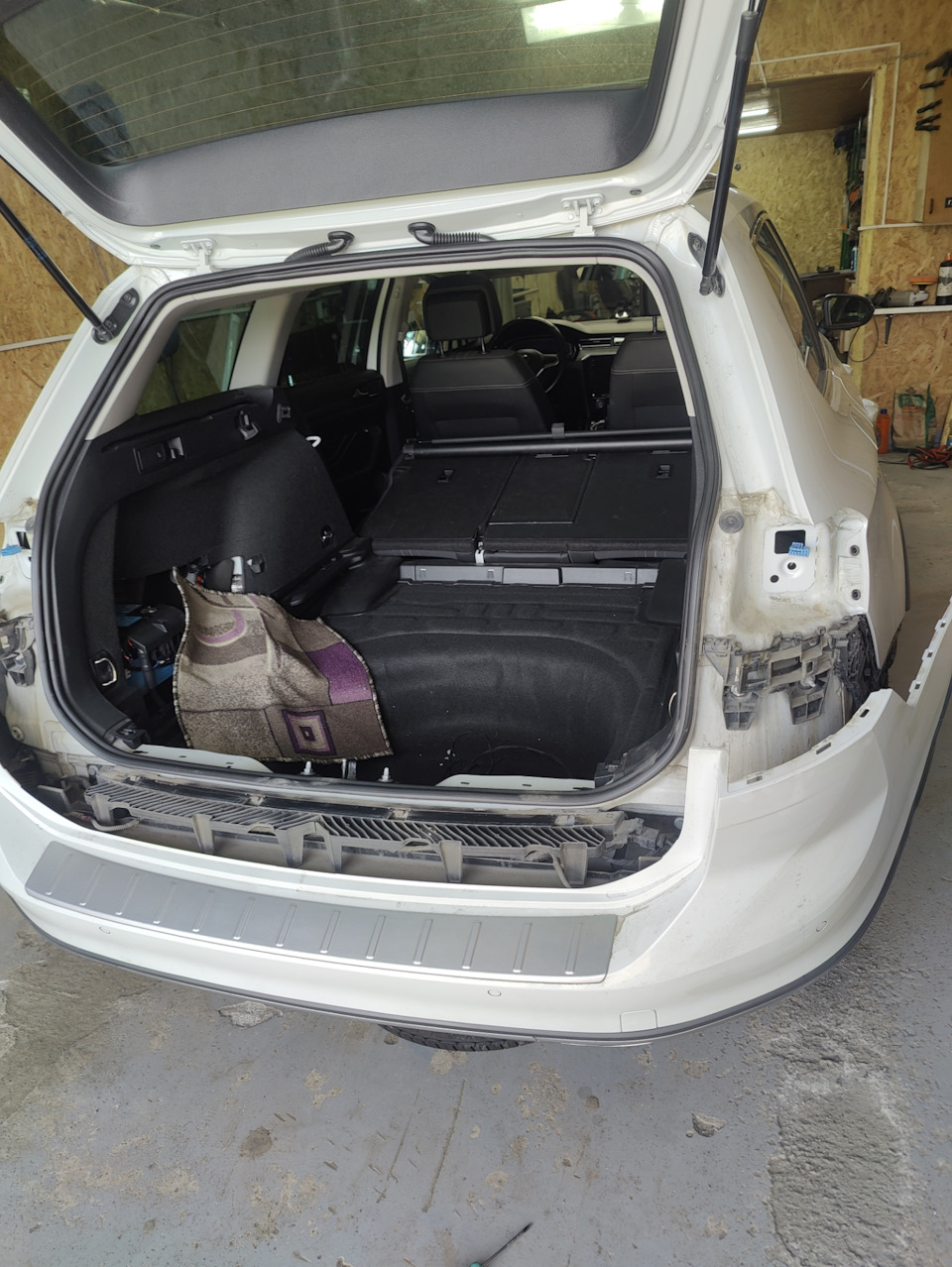 Фото в бортжурнале Volkswagen Passat Alltrack (B8)
