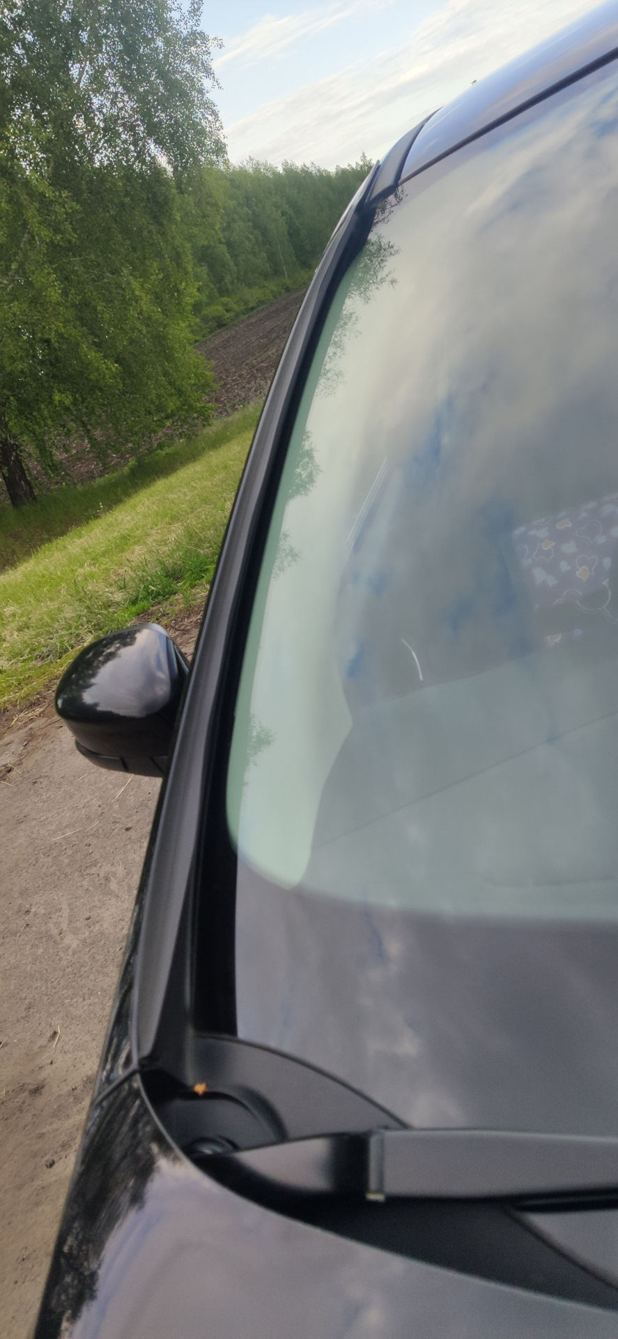 Молдинги и антискол на лобовое стекло — Ford Focus Hatchback III, 1,6 л ...