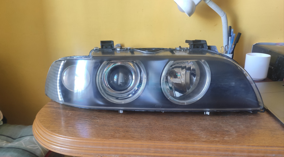 Ставлю BI-LED. Как подключить шторку дальнего, при штатном ДХО? — BMW 5 ...