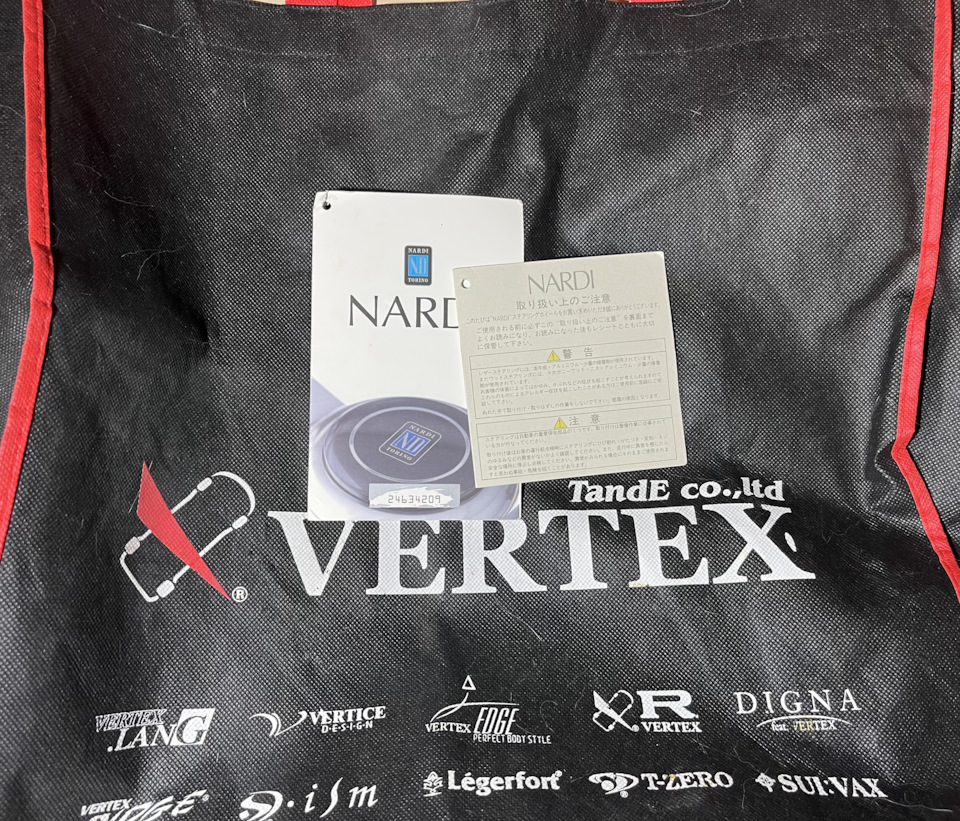 Nardi x Vertex Limited Edition продано. — Toyota Mark II (70), 2,5 л