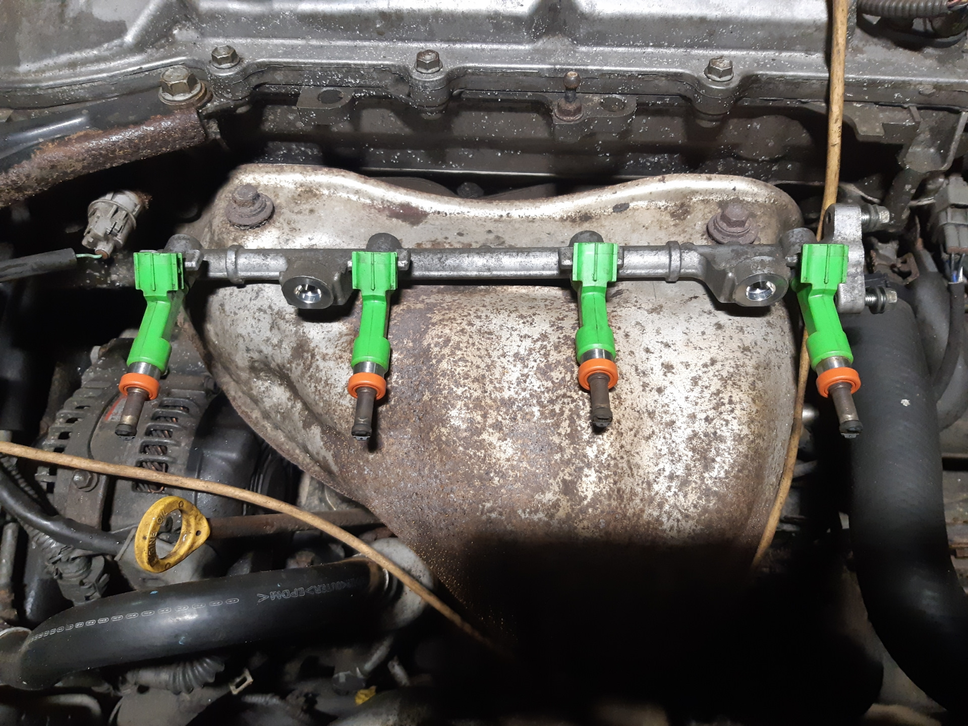 Прокладка впуска, форсунки, дроссель — Toyota Camry (XV40), 2,5 л, 2009 ...