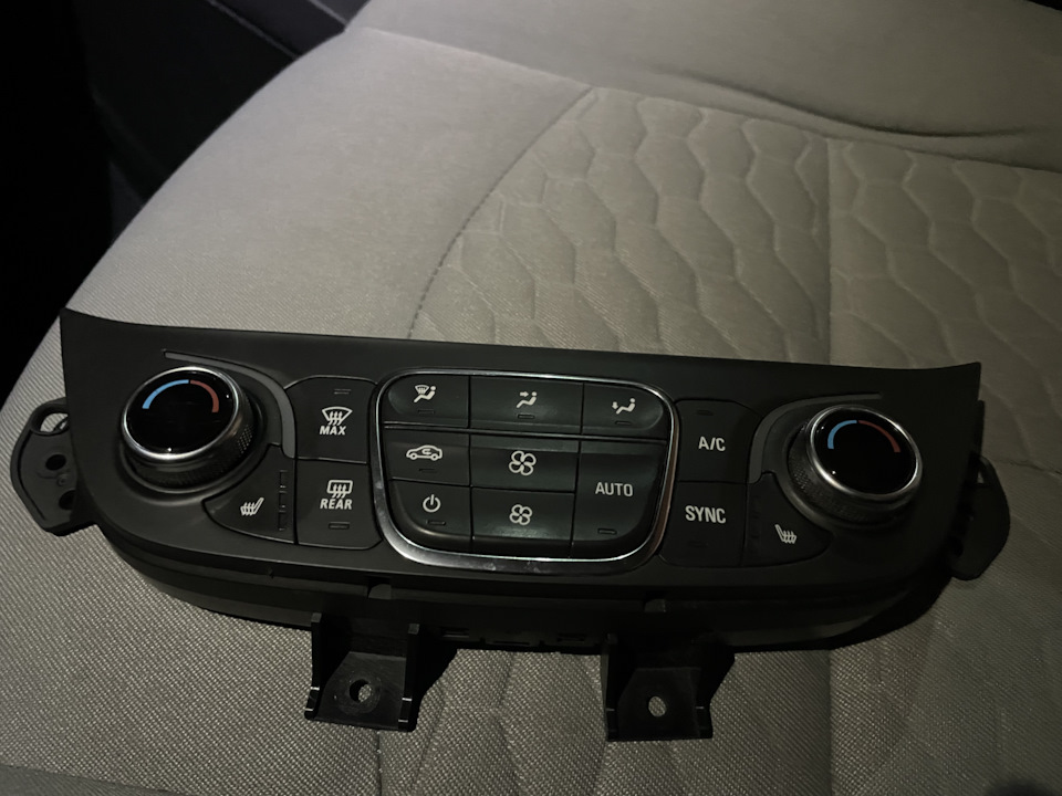 Даешь климат вместо кондиционера! — Chevrolet Equinox (3G), 1,5 л, 2017 ...