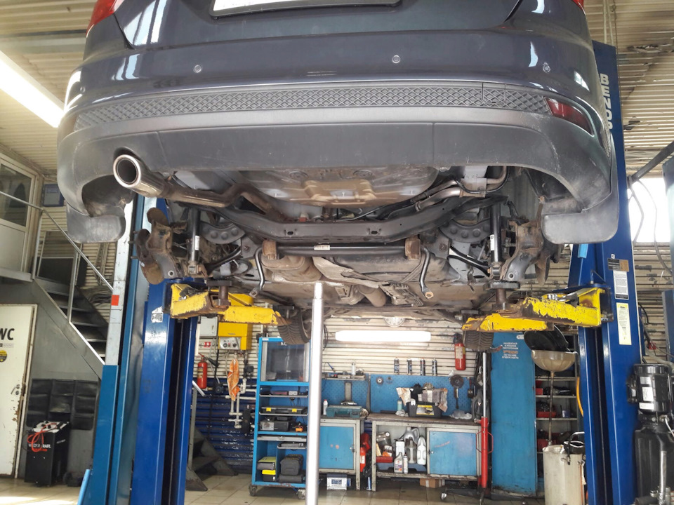 Серпы оставляем старые, они в отличном состоянии. — Ford Focus Hatchback III