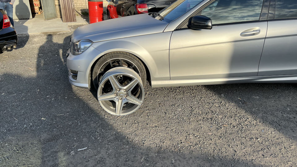 Диски AMG R18 — Mercedes-Benz C-Class (W204), 3,5 л, 2012 года ...