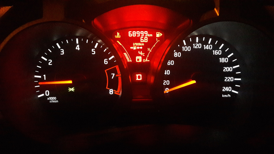 25.11 — Nissan Juke (1G)
