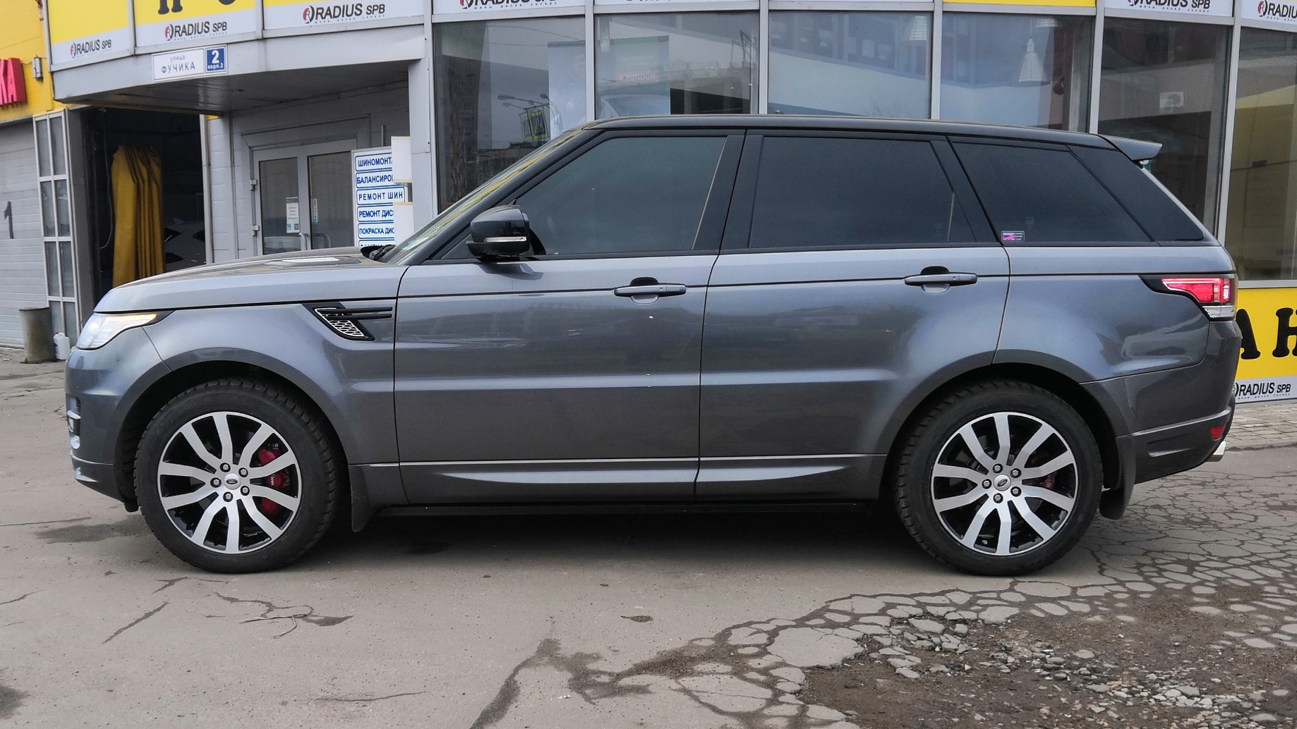 Land Rover Range Rover Sport (2G) 5.0 бензиновый 2014 | 5.0 Supercharged  2014 на DRIVE2