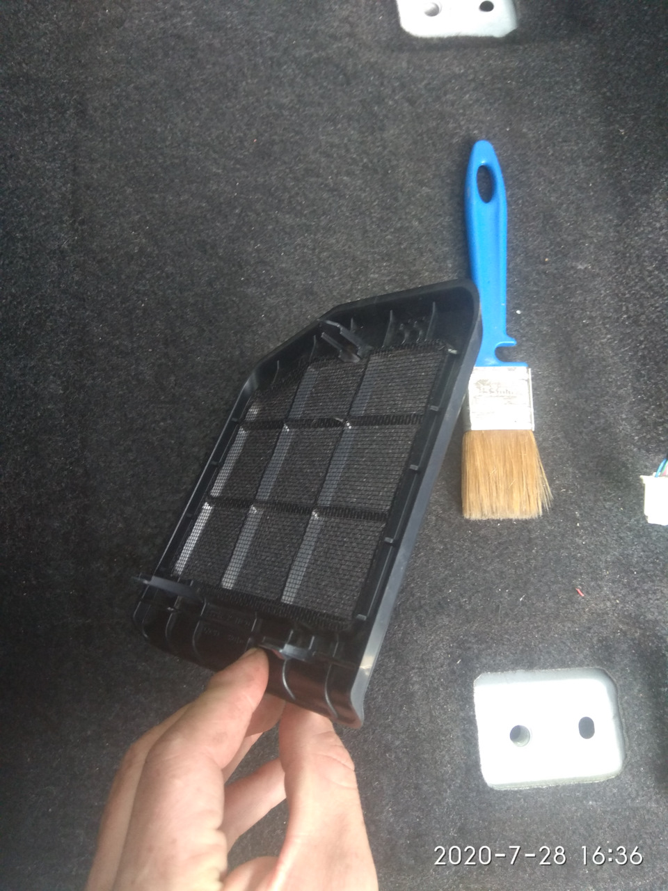 Чистка сетки перед вентилятором ВВБ (Высоковольтной батарей) — Toyota ...