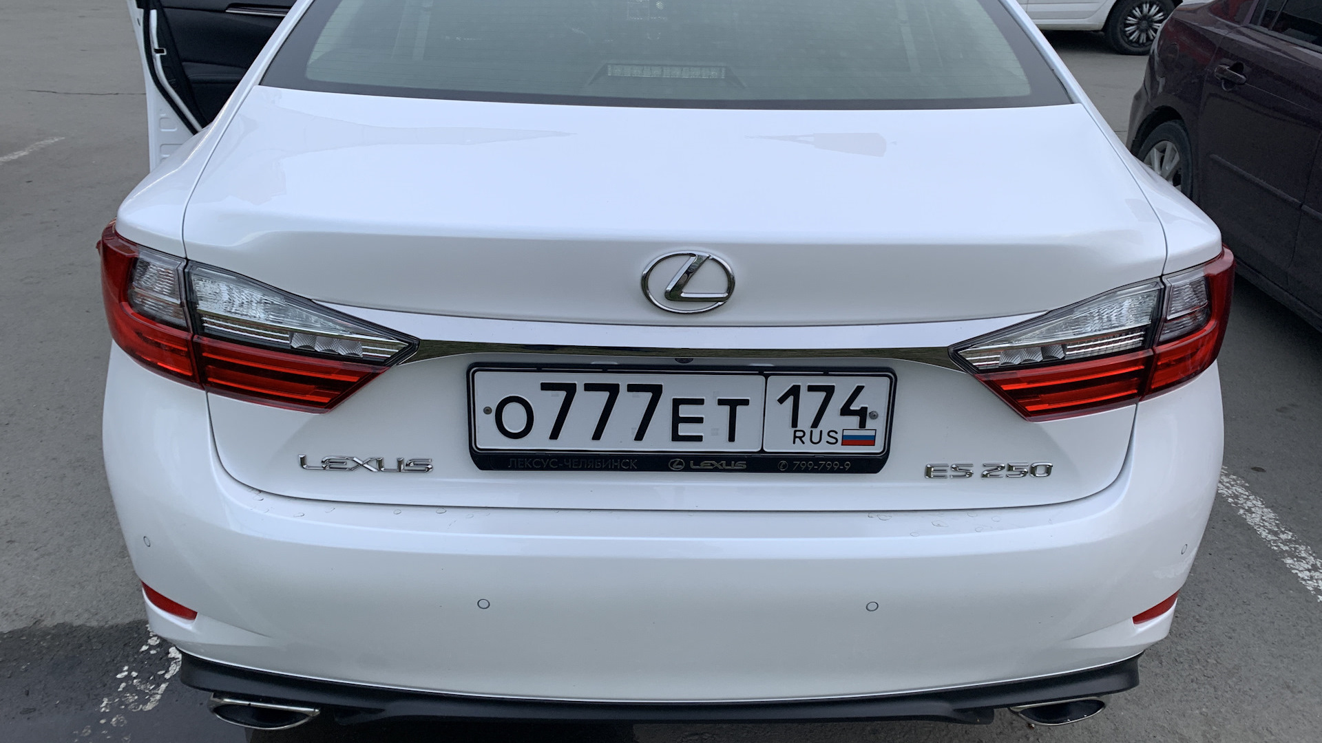 Lexus ES (XV60) 2.5 бензиновый 2017 | Luxury. Любитель девочек на DRIVE2