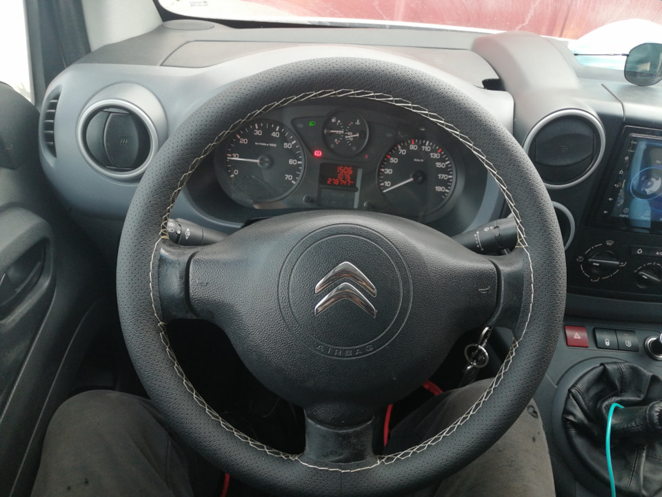 Немного кожи - Citroen Berlingo (2G), 1,6 л, 2012 года тюнинг DRIVE2