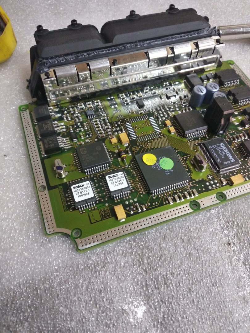 Stage 1.пайка чипов в ЭБУ. расчётных 160 кобылок — Audi A6 Avant (C5 ...