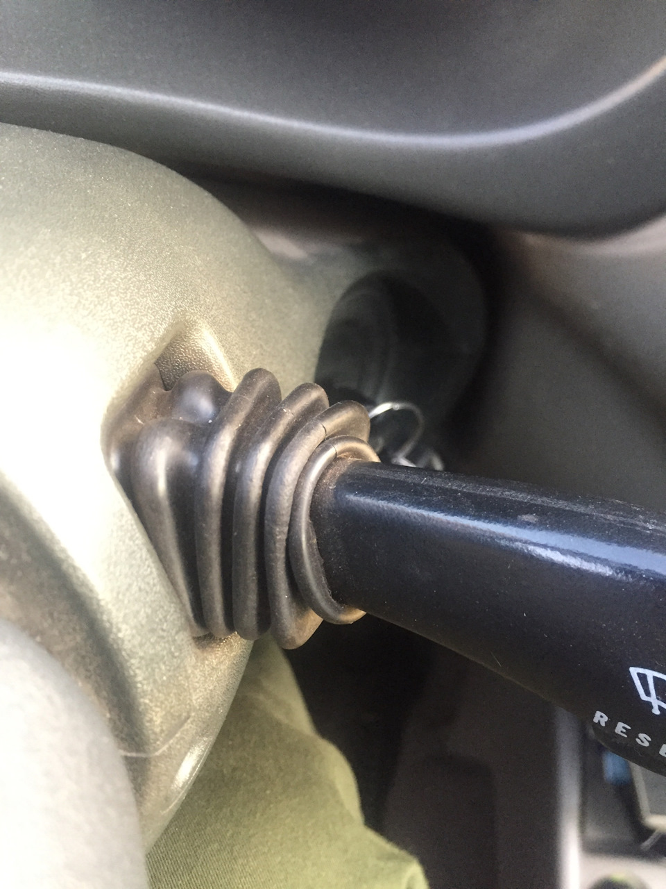 Резиновые заглушки на кожух рулевой колонки — LADA Калина хэтчбек, 1,4 ...