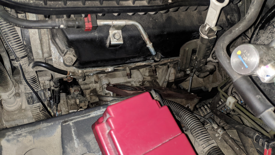 Снятый левый коллектор — Mitsubishi Pajero Sport (2G)