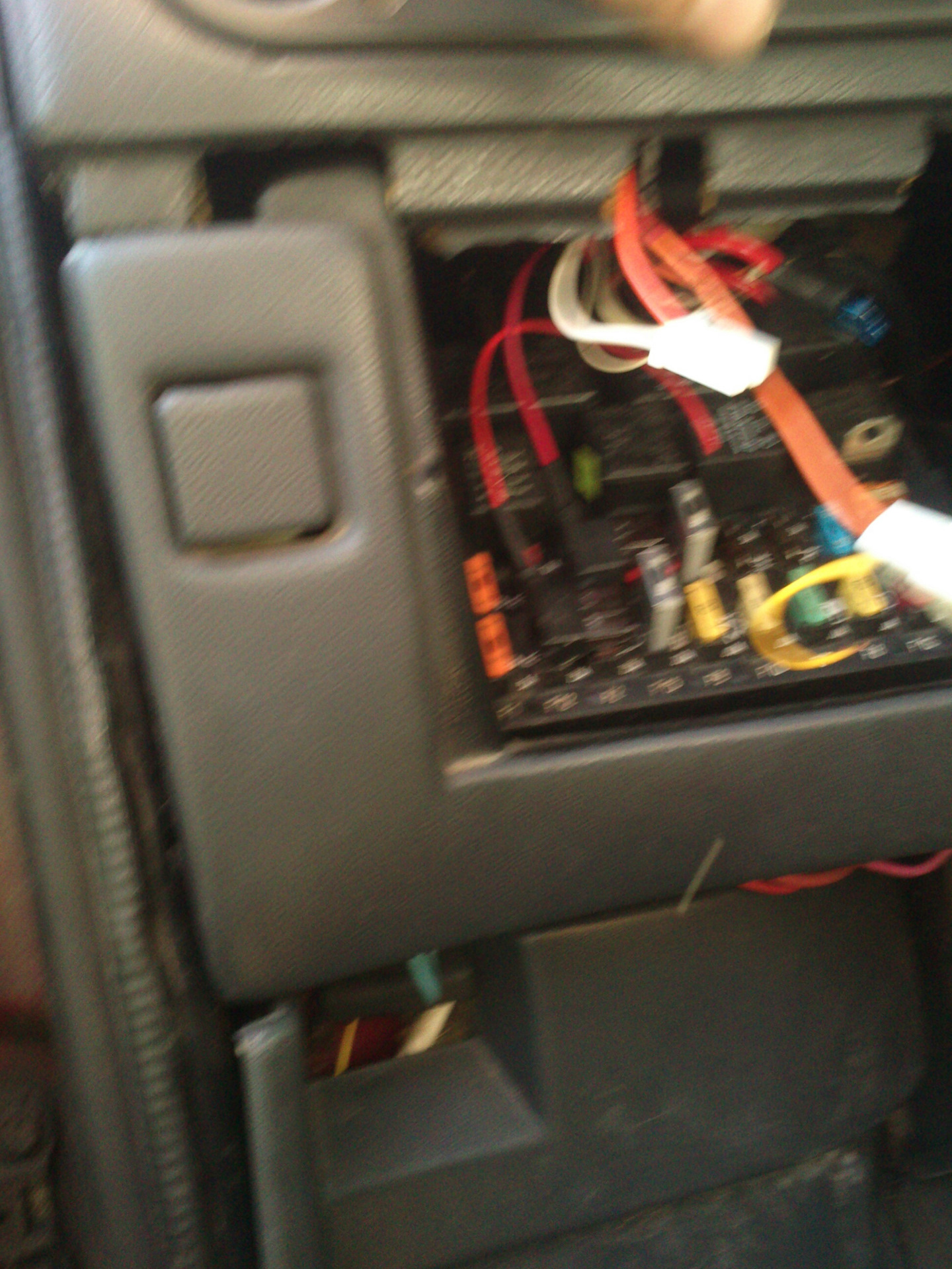 Как снять трапецию стеклоочистителя — Lada 2120 Надежда, 1,8 л, 2001 ...