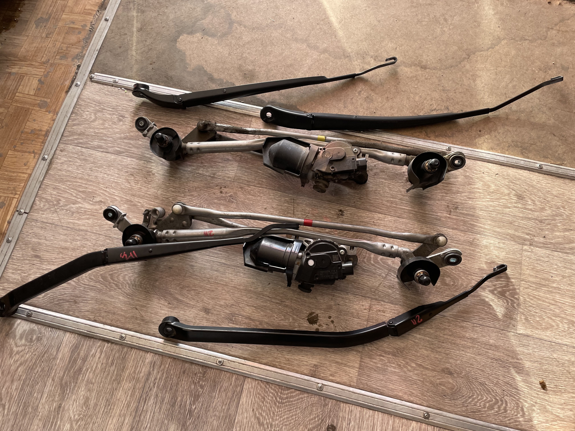 Отличие простого механизма дворников от зимнего)! — Toyota Crown (S210 ...